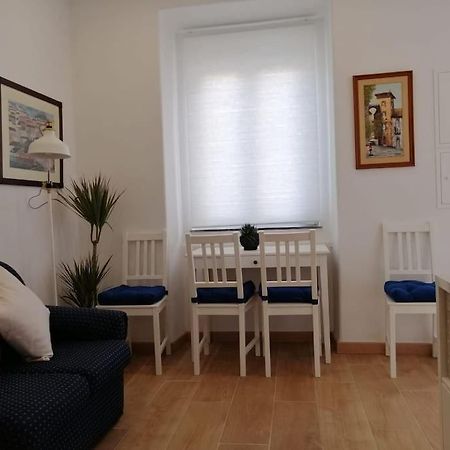 Casa Da Praia Da Poca - Apartamento Tulipa Estoril Luaran gambar