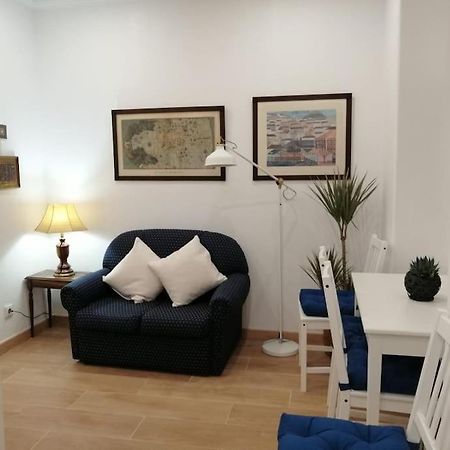 Casa Da Praia Da Poca - Apartamento Tulipa Estoril Luaran gambar