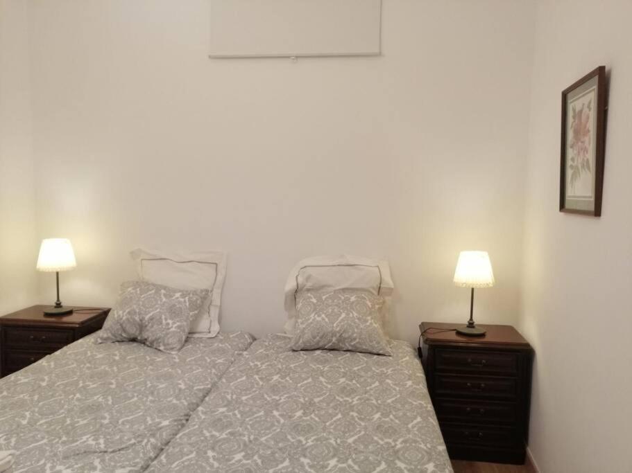 Casa Da Praia Da Poca - Apartamento Tulipa Estoril Luaran gambar