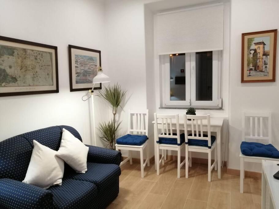 Casa Da Praia Da Poca - Apartamento Tulipa Estoril Luaran gambar
